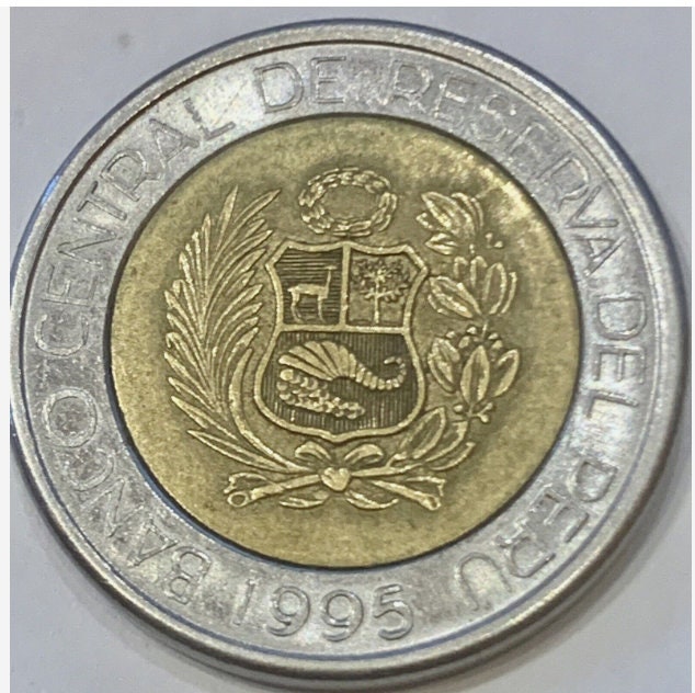 1995 Peru 5 Nuevos Soles Coin - Rare and Historical!