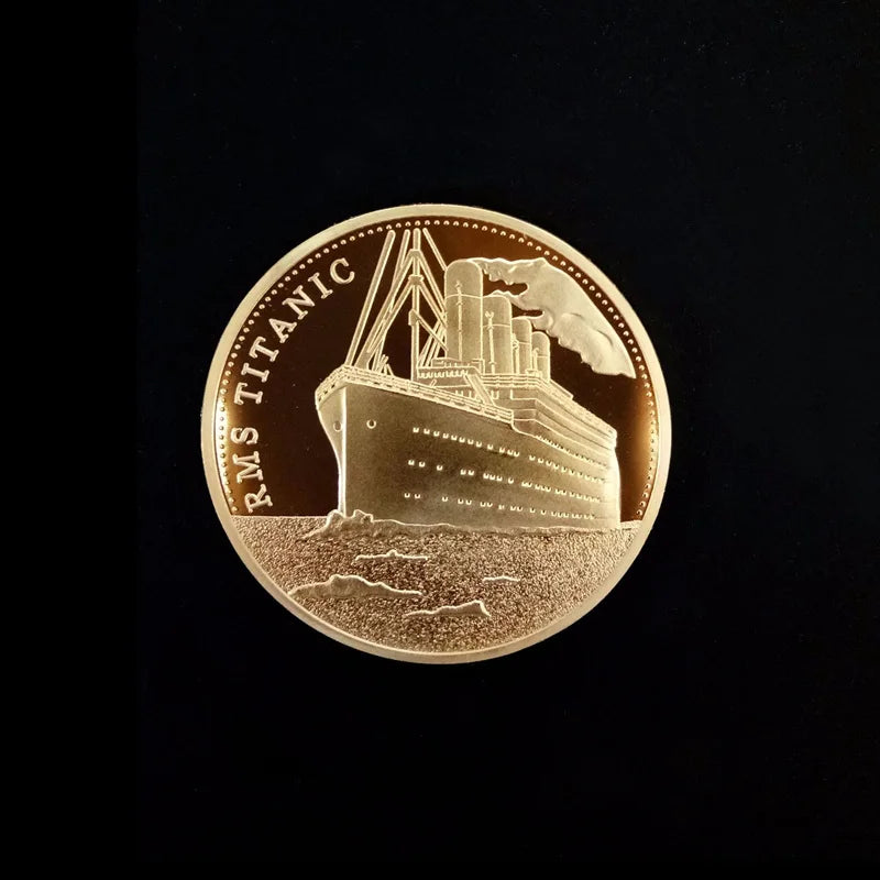 Medalla del Incidente del Titanic: exquisito recuerdo chapado en oro para la colección de arte del hogar.