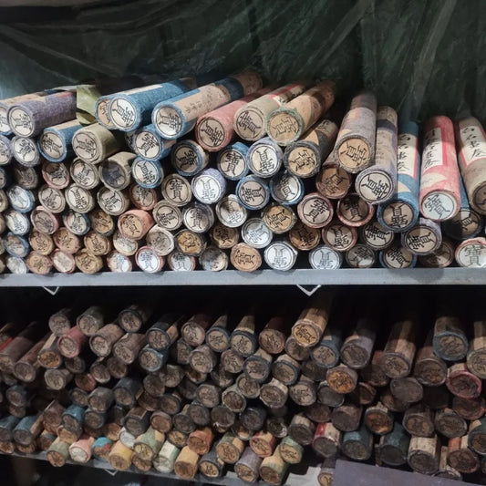 Caligrafía y pinturas antiguas famosas: cilindro de estilo desgastado