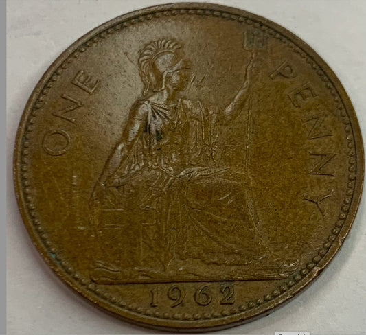 Vintage Treasure: Collectible 1962 UK 1 Penny Coin featuring Queen Elizabeth II"